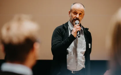 Peter Gabis beim Vortrag
